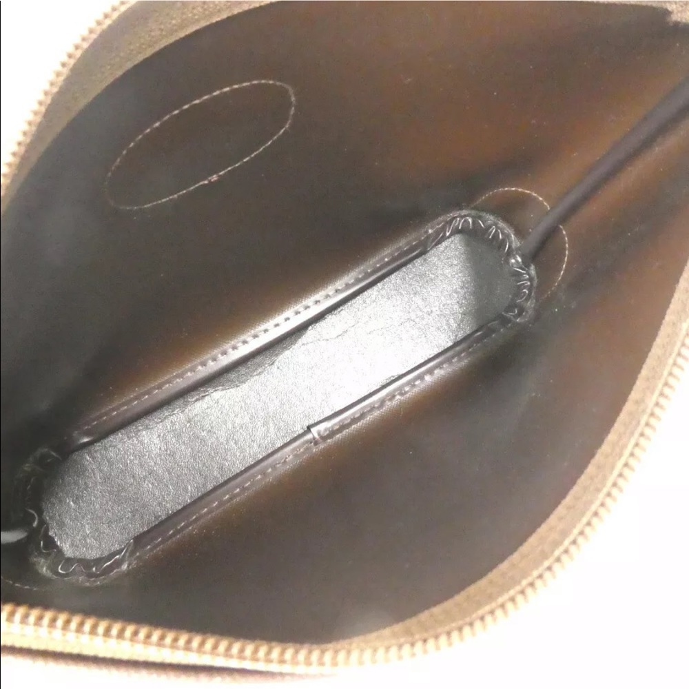 AUTH Vintage Burberry Wristlet - Picture 5 of 7